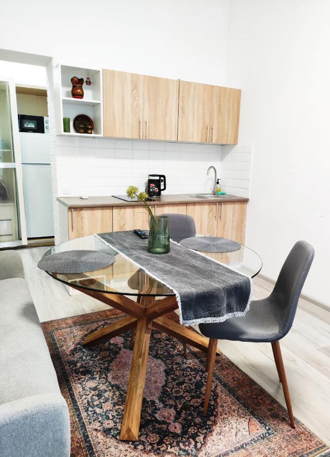 Flat in the city center 오데사 외부 사진