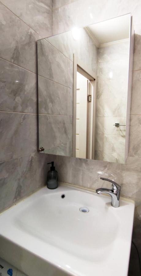 Flat in the city center 오데사 외부 사진
