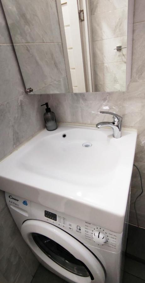 Flat in the city center 오데사 외부 사진