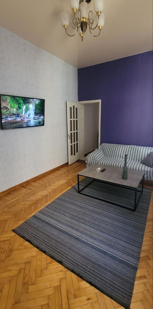 Flat in the city center 오데사 외부 사진