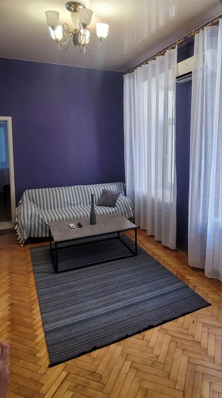 Flat in the city center 오데사 외부 사진