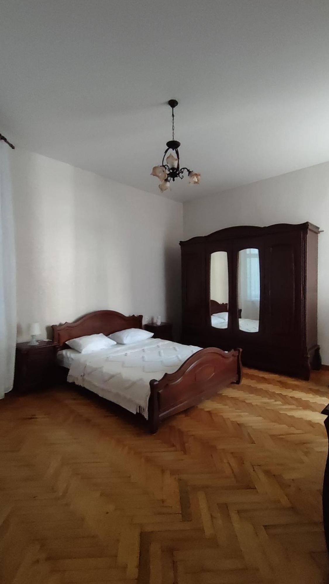 Flat in the city center 오데사 외부 사진